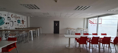 Imagen 11 de 30 de Edificio Comercial - Parque Patricios