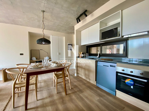 Modero Diseño Departamento De 2 Dormitorios En Venta
