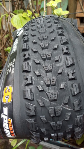 Imagen 2 de 7 de Llanta Maxxis Ardent Race 29*2.35 Tr/ E X O / 3 C / 120 Tpi