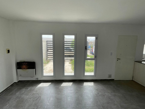 Imagen 5 de 26 de Venta Duplex 2 Dorm Altos De Alberdi Iii Plottier