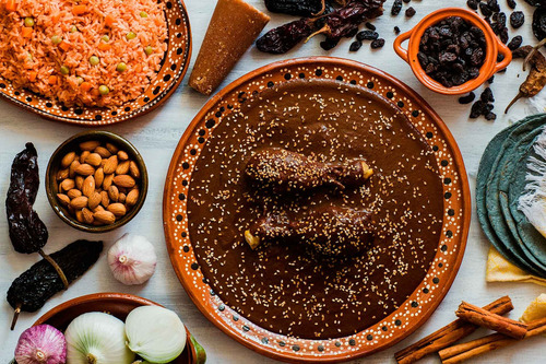 Mole Rojo Picoso Con Ajonjolí Don Pancho Cubeta De 5kg