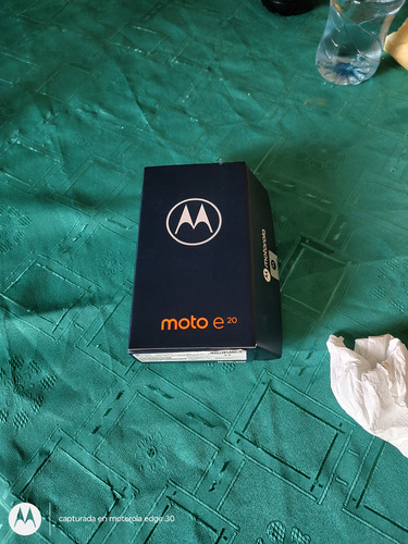 Motorola E20 32gb 2gb De Ram Color Azul Aqua Agua (Usado)