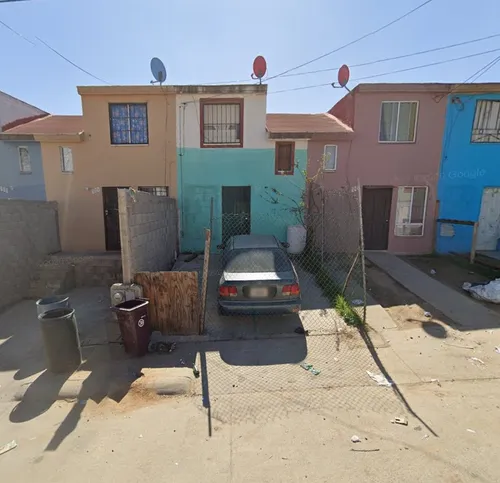 Venta De Casa En Lomas De Ensenada, Lomas De La Presa, Ensenada, B.c. Sk08