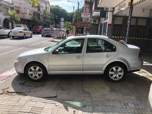 Volkswagen Bora 2.0 Trendline 115cv 2011
