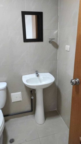 Imagen 6 de 6 de Hermosa Oficina En Alquiler De 52 Metros En Naguanagua - Inmobiliaria Maggi Cod. 534