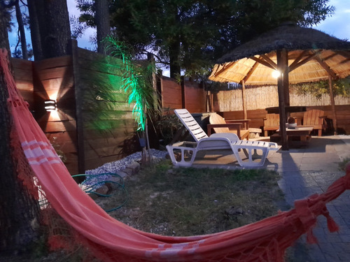 Casa Piscina Climatizada A 34 Grados, Con Cerramiento En Pvc. En Parque Del Plata