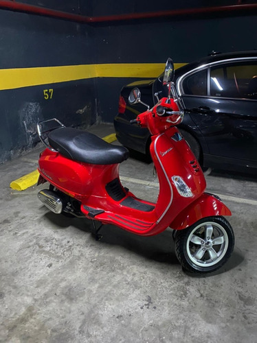 Imagen 6 de 16 de Moto Scooter Piaggio Vespa Vxl 150 2018 1 Mano 900 Km Roja