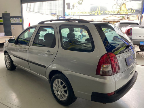 Fiat Palio 1.8 MPI HLX 8V FLEX 4P MANUAL
