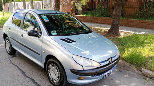 Peugeot 206 1.6 Xr Premium