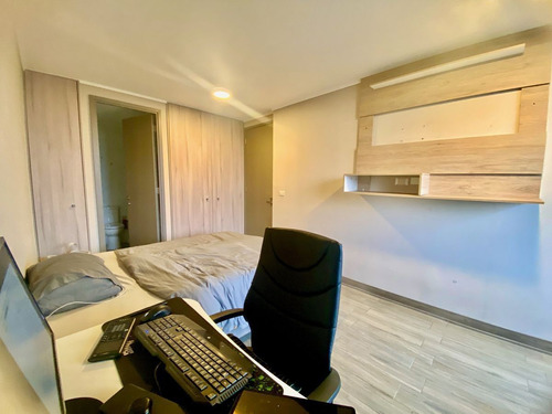 Departamento Estilo Mariposa En Barrio Tranquilo Y Residenci