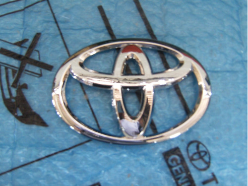 Emblem Parrilla Toyota Hilux 2006 2010 