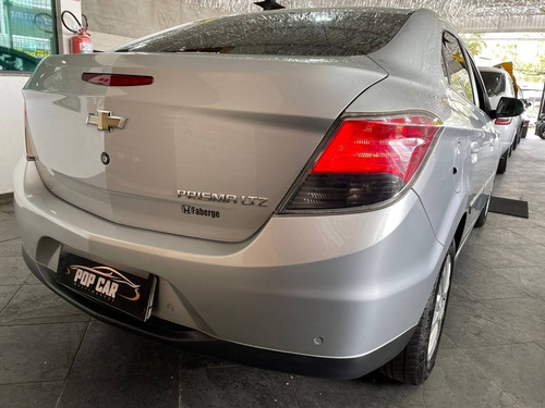 Imagem 3 de 10 de Chevrolet Prisma 1.0 Mpfi Lt 8v Flex 4p Manual