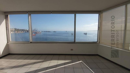 Imagen 3 de 17 de Blanco Esq. Molina, Metro Bellavista, Valparaíso