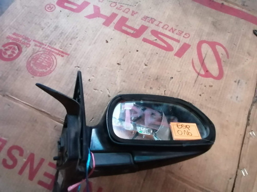 Espejo Derecho Usado Hyundai Elantra Con Detalle
