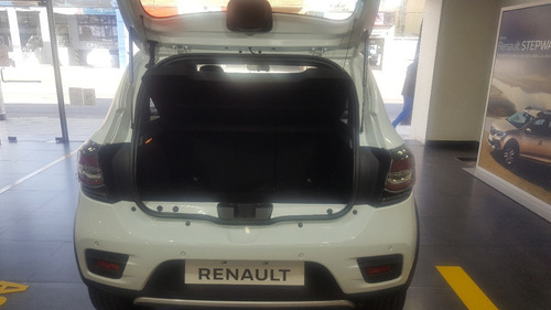 Renault Sandero Stepway Intens 1.6 Nafta 0km 2021
