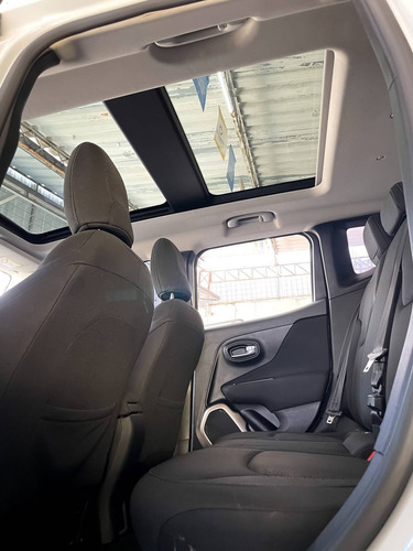 Imagem 9 de 13 de Jeep Renegade 1.8 16v Flex Longitude 4p Automático