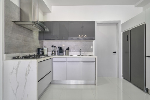 A245 - Paraíso | Apartamento Amueblado En Alquiler En Santo Domingo, Distrito Nacional | 2 Habitaciones | $2,850 Usd | #foxpiantini