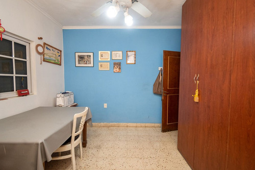 Se Vende Casa Interna Muy Grande En Barrio Roma