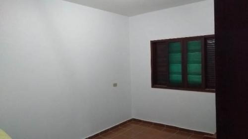 Imagem 5 de 14 de Ótima Casa No Jardim Palmeiras Possui Edícula E Garagem