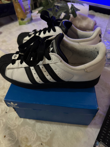 Adidas Superstar 2 Black And White 41 Usadas (Usado)