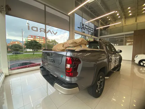 Hunter Luxury Pick Up 4x4 Híbrida De Rango Extendido Enchufa