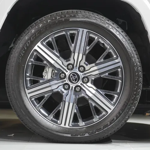 Toyota Sequoia 4WD CAPSTONE