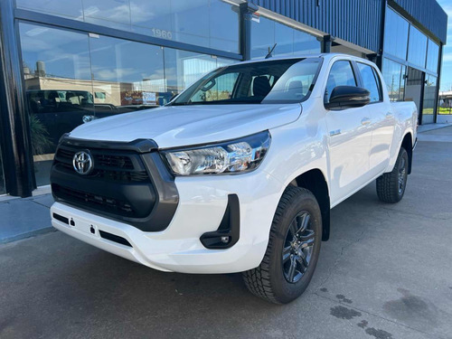 Toyota Hilux 2.8 Cd Sr 177cv 4x4