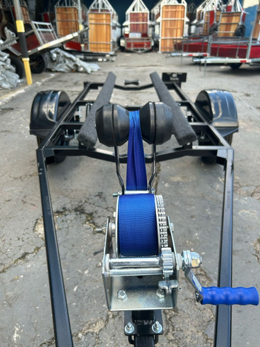 Reboque Para Jetski Com Pneus Novos Modelo Atual No Mercado