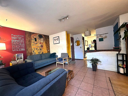 Amplia Casa Y Local Comercial 5d+ 3b+est En Quilicura