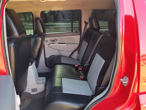 Imagen 11 de 14 de Jeep Cherokee Limited 4x4 Kk