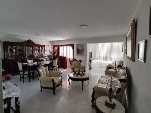 Apartamento Hermoso Y Bien Mantenido En El Paraiso Mls 24-14971