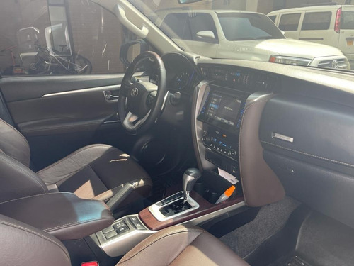 Toyota Fortuner 2018 2.7l Mid