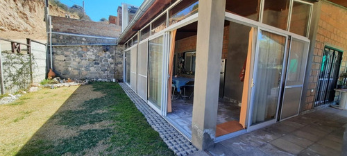 Venta Casa En Las Juntas - 2 Dormitorios