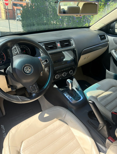 Volkswagen Jetta 2.0 Tsi Highline 4p 211 hp
