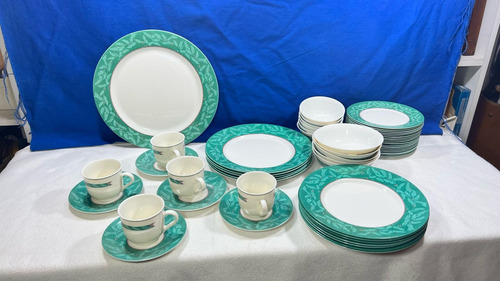 Juego De Platos Y Tazas Diario Arcopal France Arcopal Green (Usado)