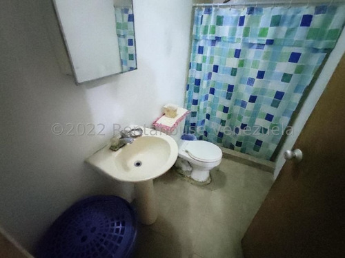 Imagen 5 de 13 de Casa En Venta En Las Delicias Maracay Aragua 22-25698 Irrr