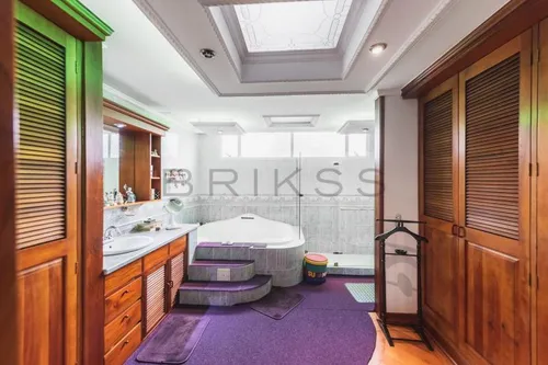 Casa En Venta En Vizcaya. Cod V1416