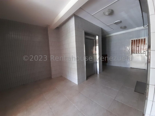 Rent-a-house Vende Amplio Y Lindo Apartamento, Zona Centro De Turmero, Estado Aragua, 25-2295 Gf.