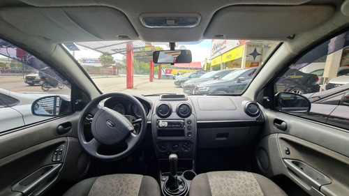 Imagem 6 de 10 de Ford Fiesta Fiesta Se 1.0 8v Flex 5p Flex Manual