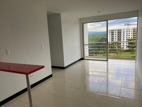 Imagen 11 de 16 de Se Vende Apartamento En Senderos Del Campo Pereira