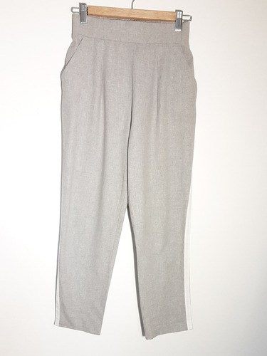 Imagen 4 de 8 de Pantalón Color Gris Con Franja Lateral Y Bolsillos, Talla S