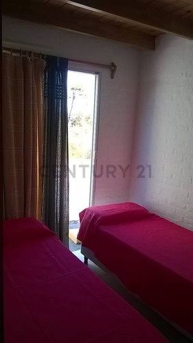 Venta Cabañas 2 Dorm. En La Viuda, Punta Del Diablo. Son 6 Cabañas C Parrillero.