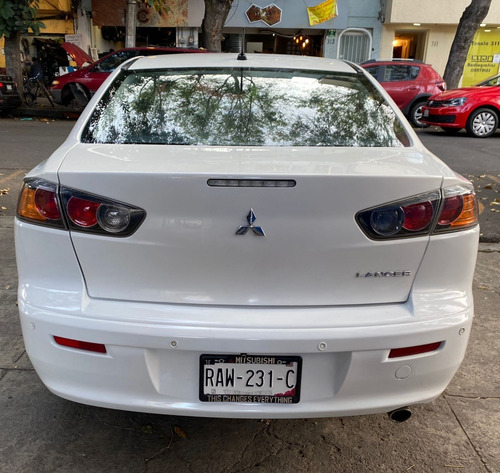 Imagen 6 de 14 de Mitsubishi Lancer