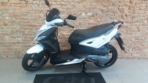 Imagem 11 de 15 de Kymco Agility 16+200 Abs - Baixo Km !!