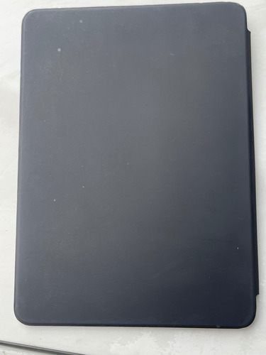 Smart Keyboard Folio Para Ipad Pro 11 Gris Oscuro (Usado)