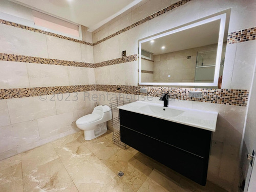 Casa Townhouse En Venta De 4 Niveles En Cantarrana Cocina Empotrada Piso De Mármol Parrillera Seguridad Nela 24-8827