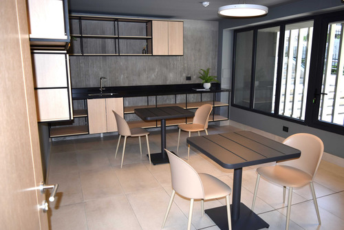 Lindo Dúplex Con Patio, Mar Jónico, Vitacura (84316)