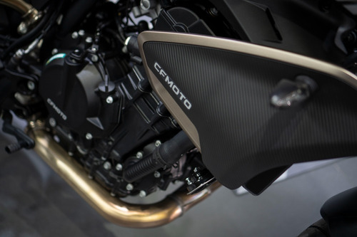 Cf Moto 800 Nk (no Mt07 ,mt09 Z900, Triumph Street Triple)