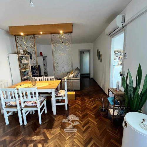 Venta Apartamento 2 Dormitorios Centro Montevideo V