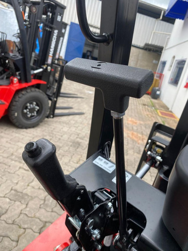 Armazéns: Empilhadeira 2,5t Triplex De 4,5m! Aproveite Agora